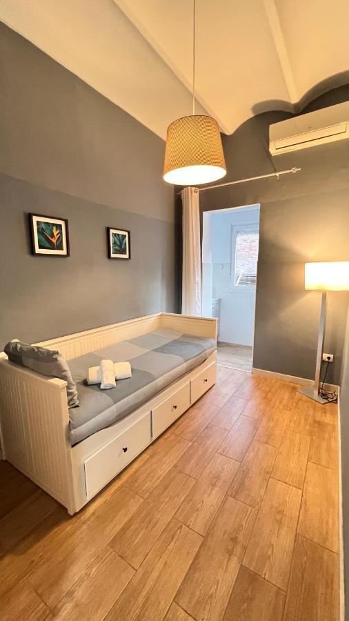 New Camp Nou Apartment/Diret Airport,Beautiful L'Hospitalet de Llobregat Esterno foto
