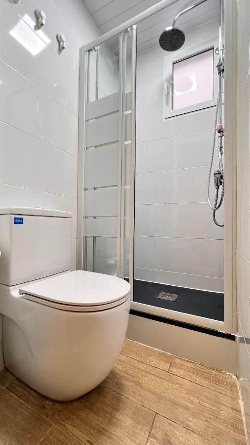 New Camp Nou Apartment/Diret Airport,Beautiful L'Hospitalet de Llobregat Esterno foto